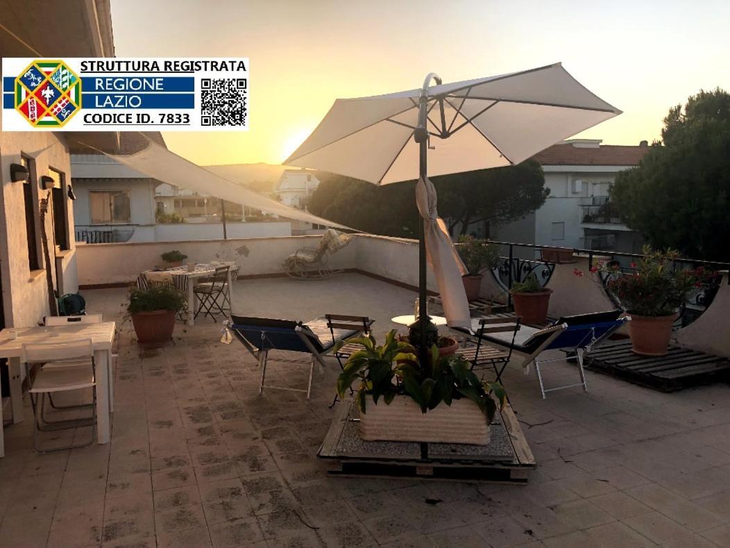 Attico Terramare - Beach & Maxi Terrace & Electricbbq Santa Marinella Exteriör bild